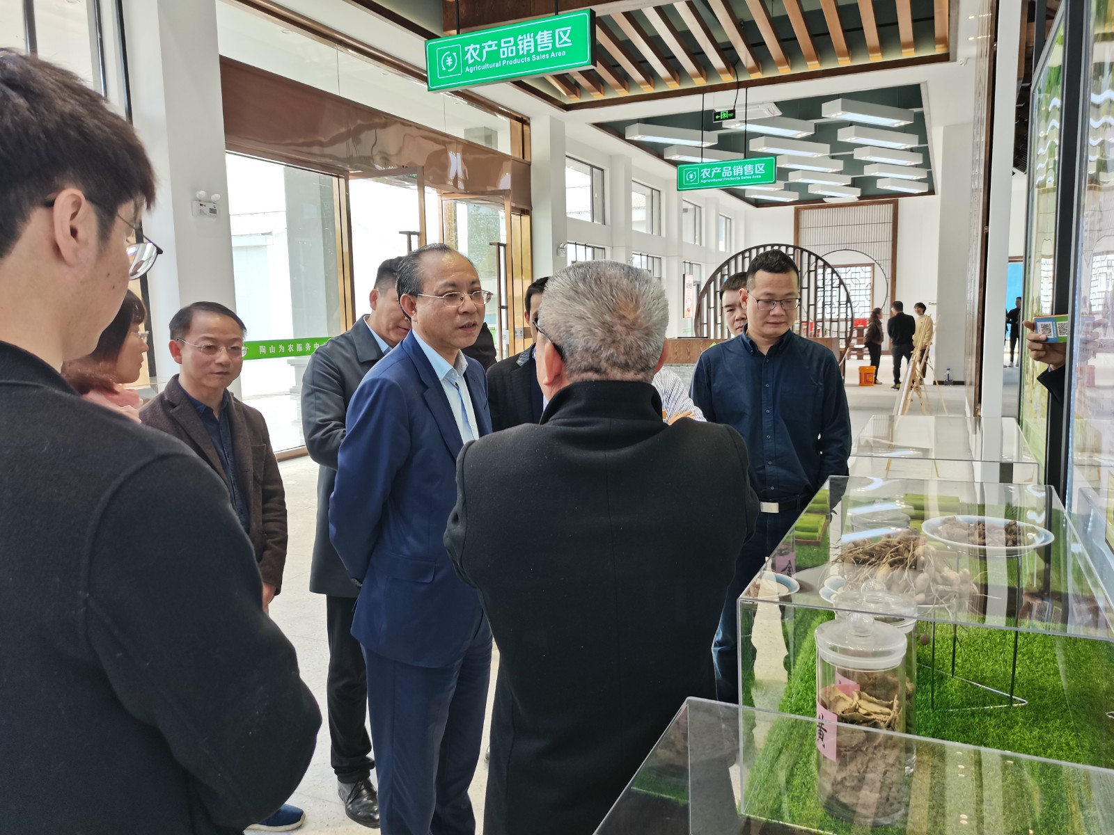 1618989685852321.jpg 1618989685852321.jpg