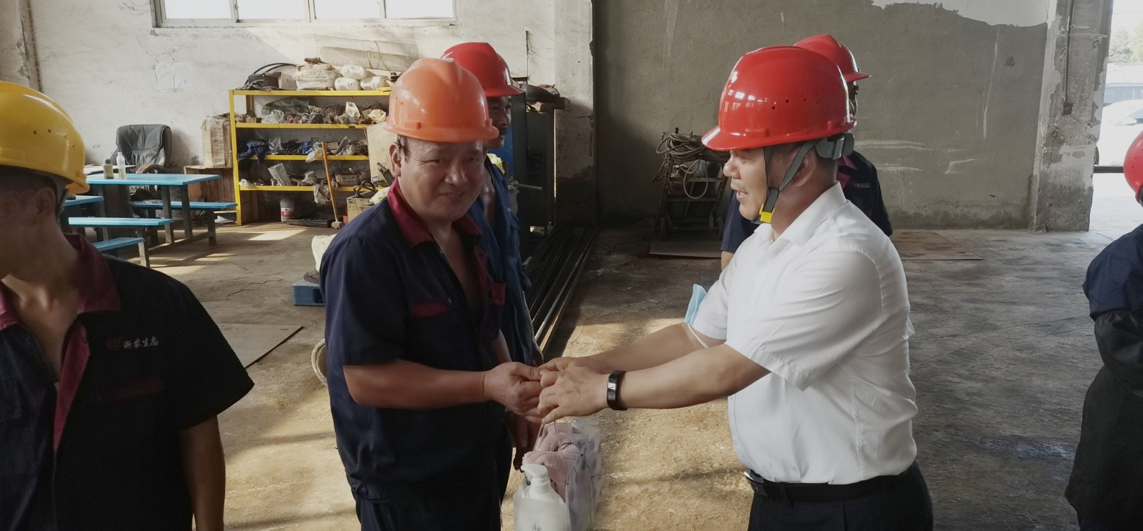 1628840758106301.jpg 1628840758106301.jpg